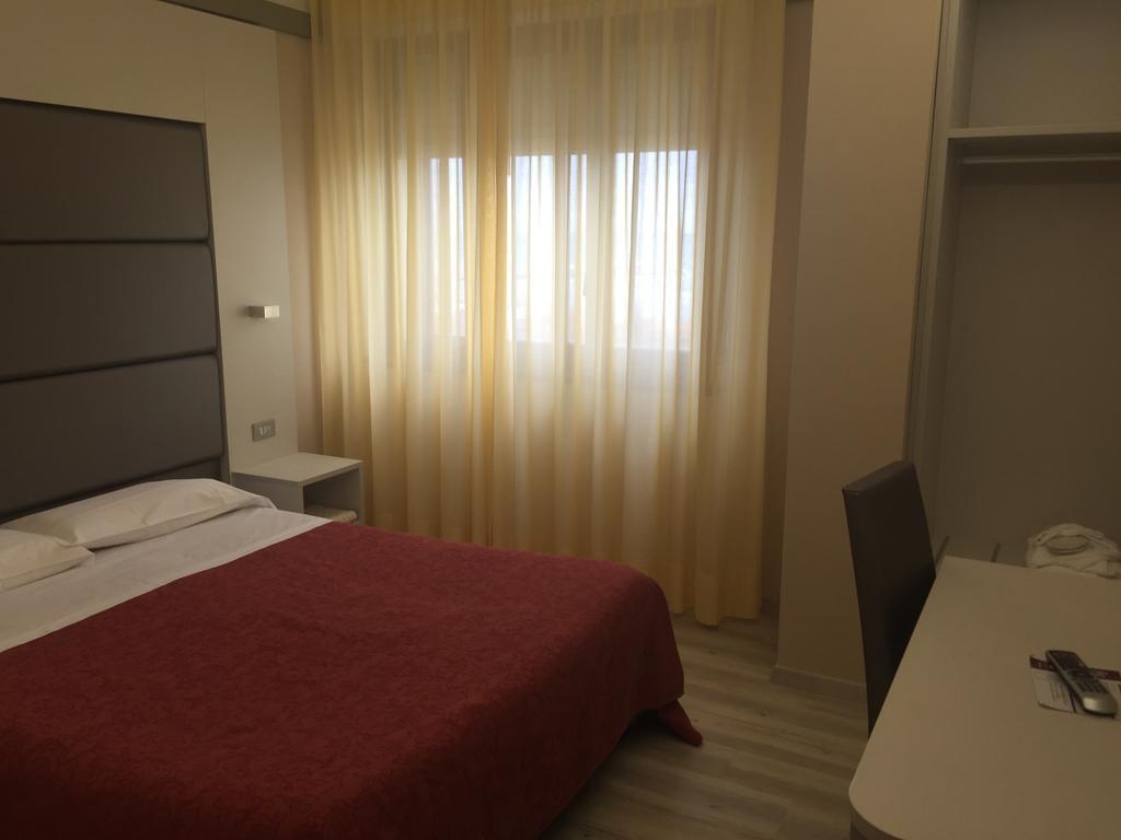 Hotel Elisabeth Due Fano Buitenkant foto