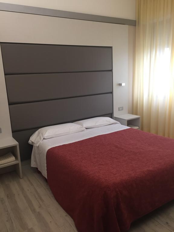 Hotel Elisabeth Due Fano Buitenkant foto