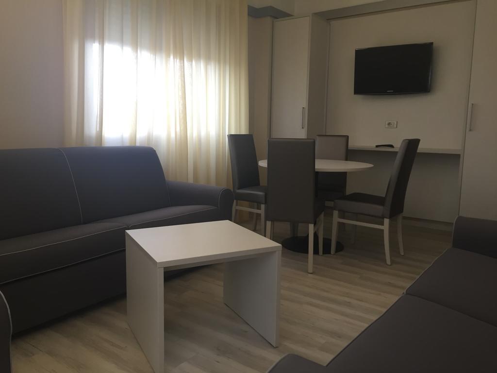 Hotel Elisabeth Due Fano Buitenkant foto