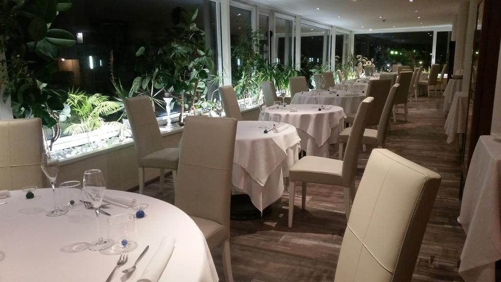 Hotel Elisabeth Due Fano Buitenkant foto