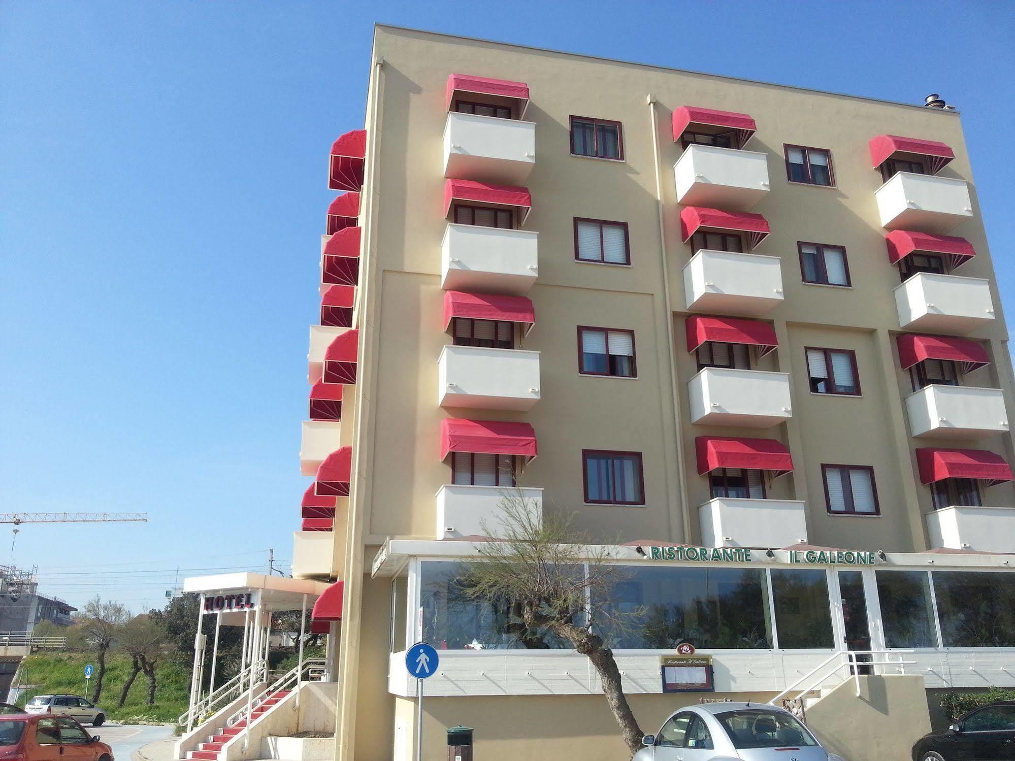 Hotel Elisabeth Due Fano Buitenkant foto