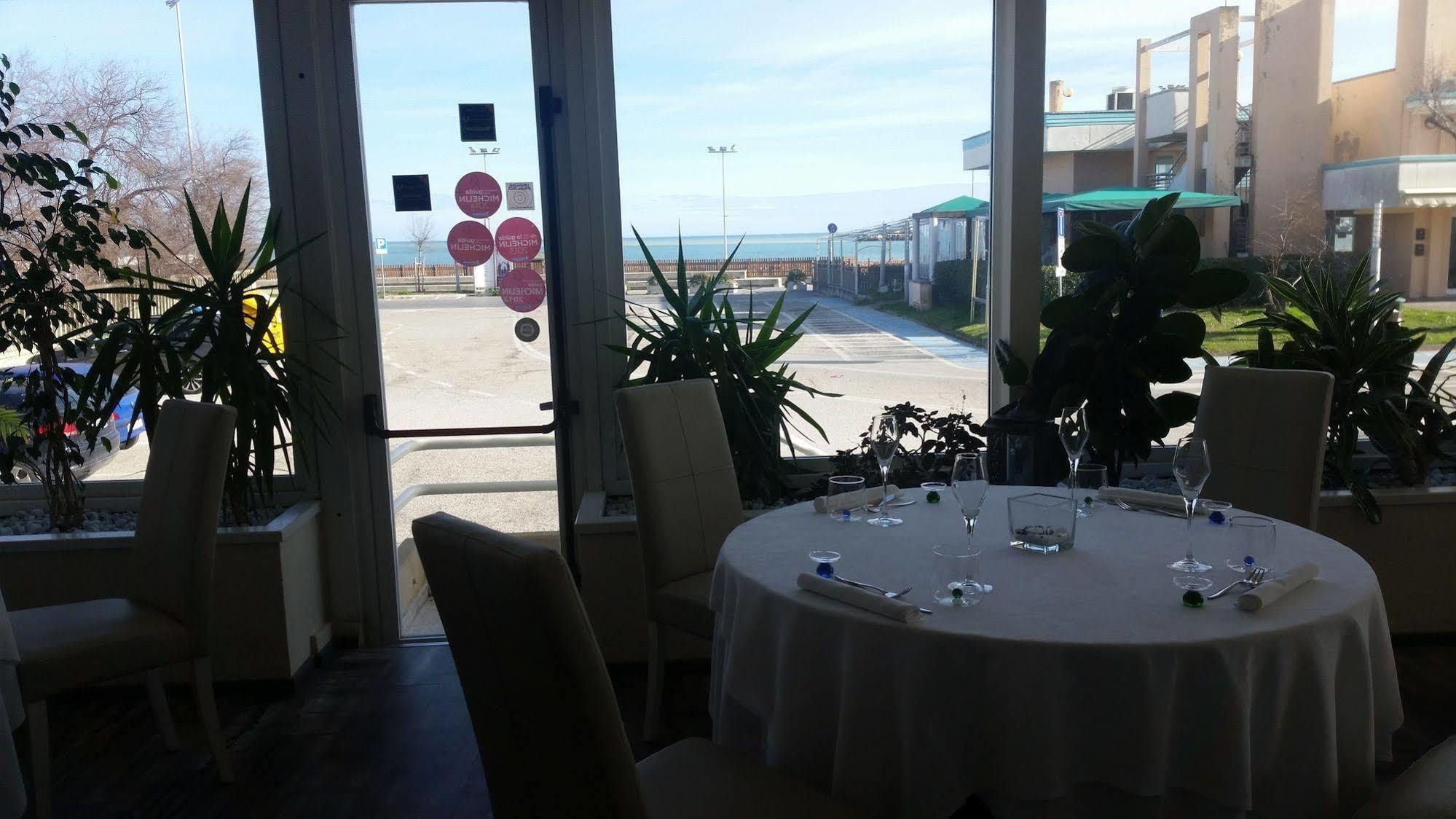 Hotel Elisabeth Due Fano Buitenkant foto